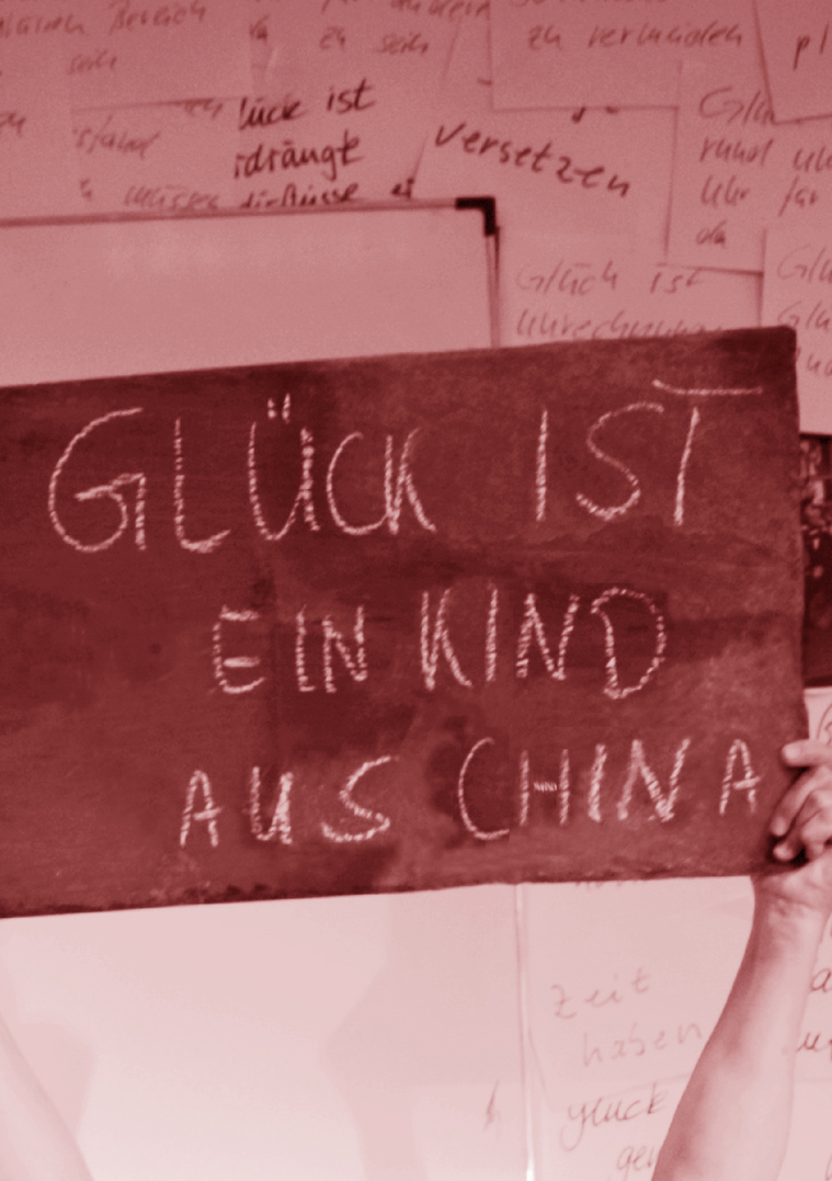 julia marquardt awo glueck ist ein kind aus china flyer theater theatre grafik graphic design